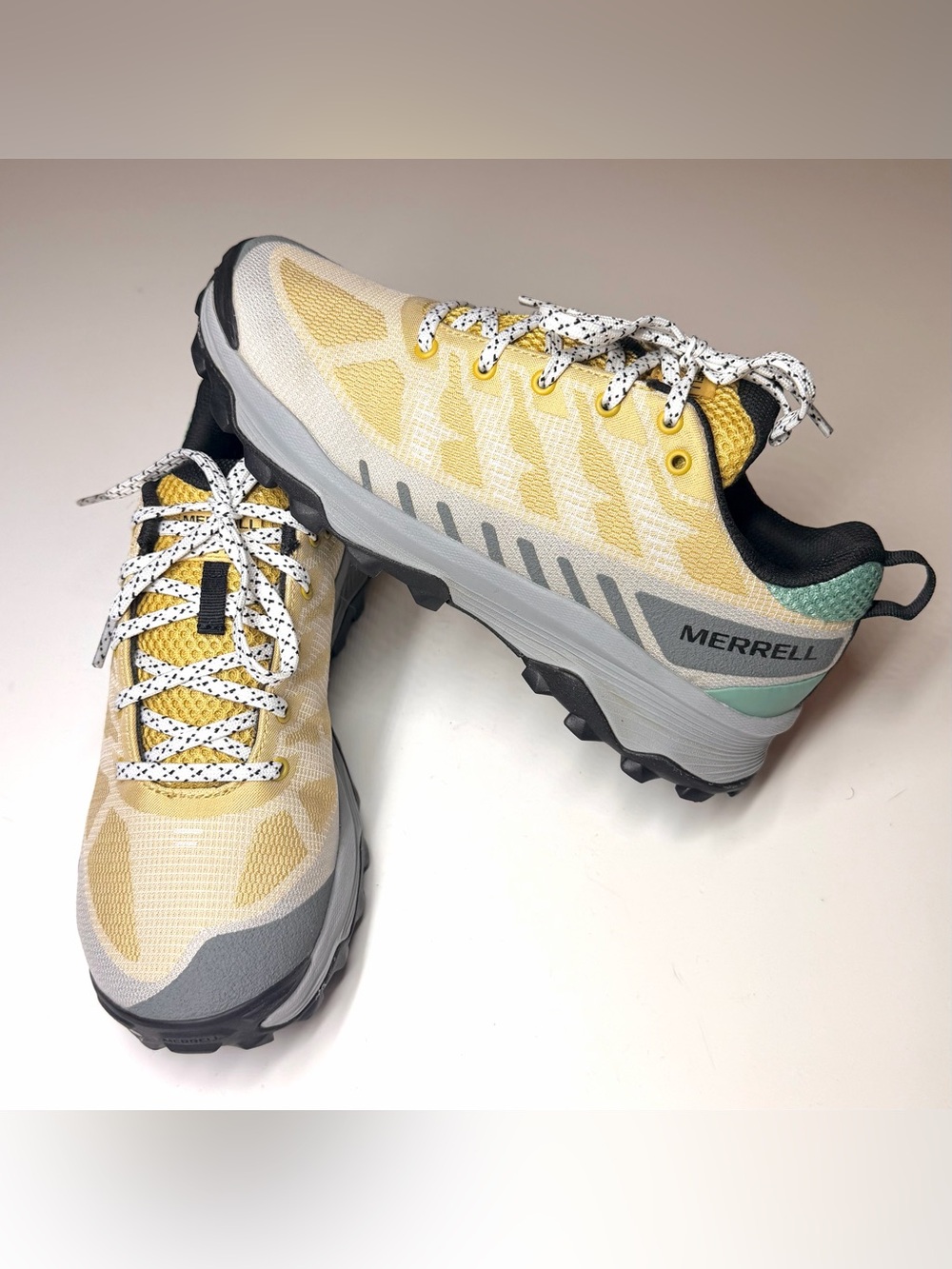 Merrell Women’s  Speed Eco Light Trail / Hiking Shoes Size- 7.5